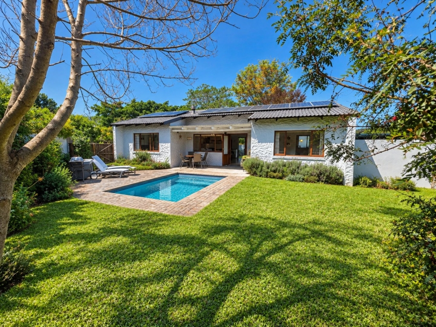 2 Bedroom Property for Sale in The Island Western Cape